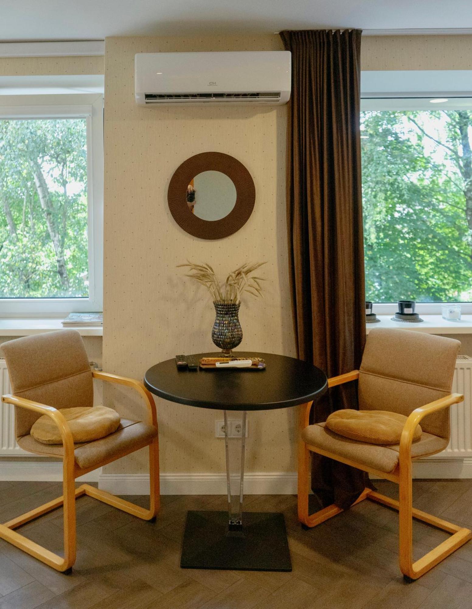 Petite City Centre Apartment Šiauliai Екстериор снимка
